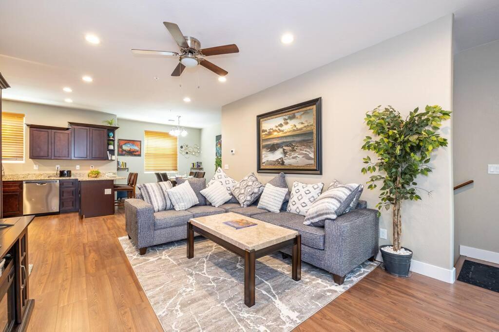 Luxury Home Downtown Nau Route 66 Snowbowl แฟลกสตาฟ ภายนอก รูปภาพ