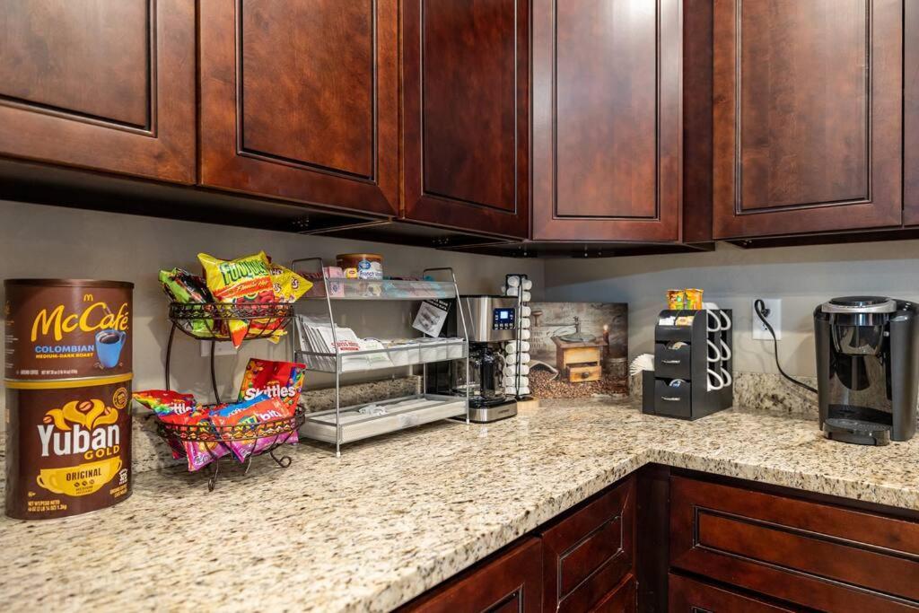Luxury Home Downtown Nau Route 66 Snowbowl แฟลกสตาฟ ภายนอก รูปภาพ